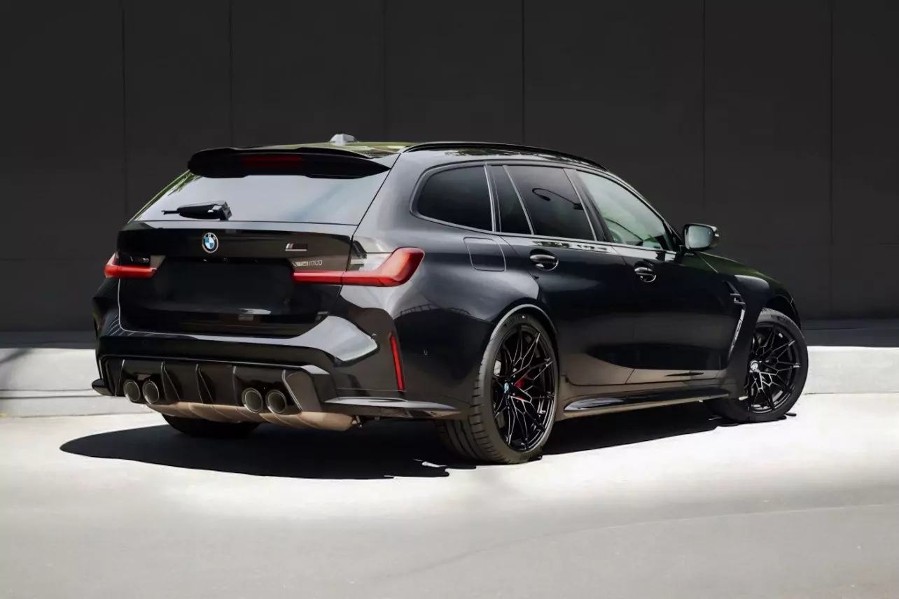 Cum Se Montează un Difuzor Spate Auto – ASM Tuning