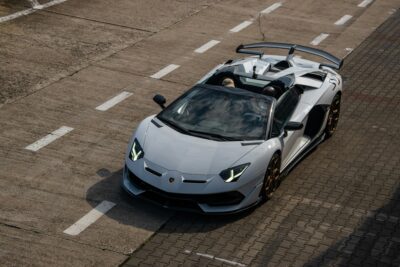 Lamborghini cu bodykit din fibră de carbon, aspect estetic premium inspirat din motorsport